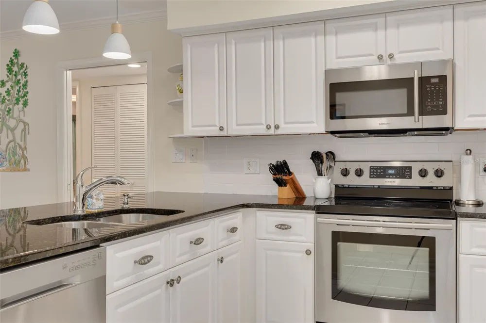 4780 BRITTANY DRIVE S #114 St Petersburg, FL 33715