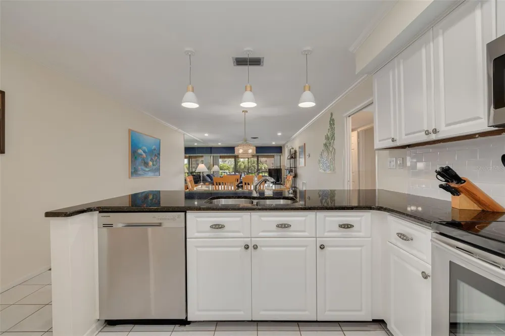4780 BRITTANY DRIVE S #114 St Petersburg, FL 33715