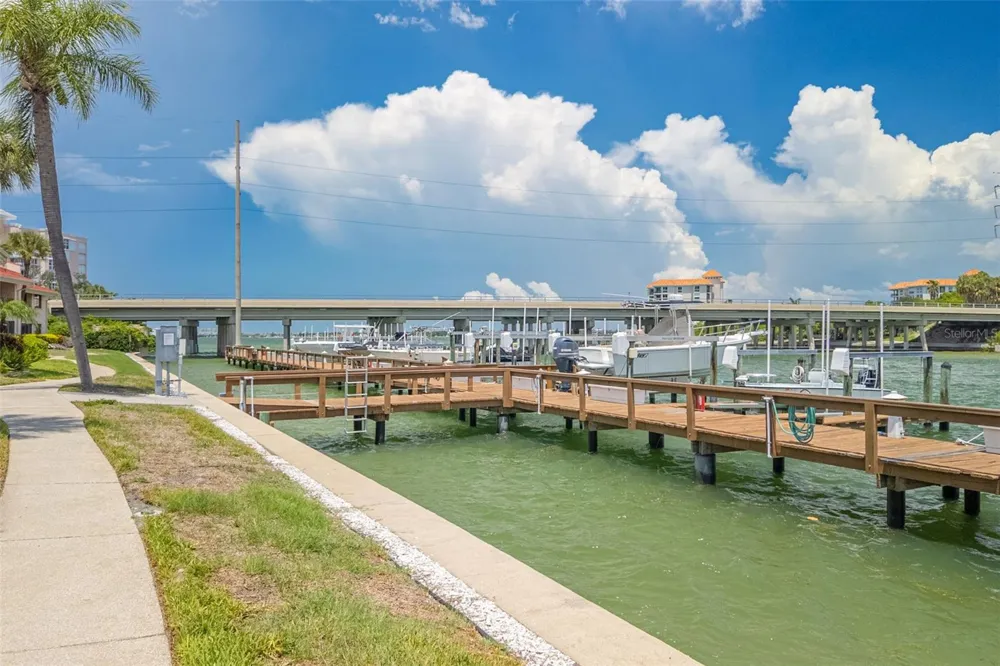 4780 BRITTANY DRIVE S #114 St Petersburg, FL 33715