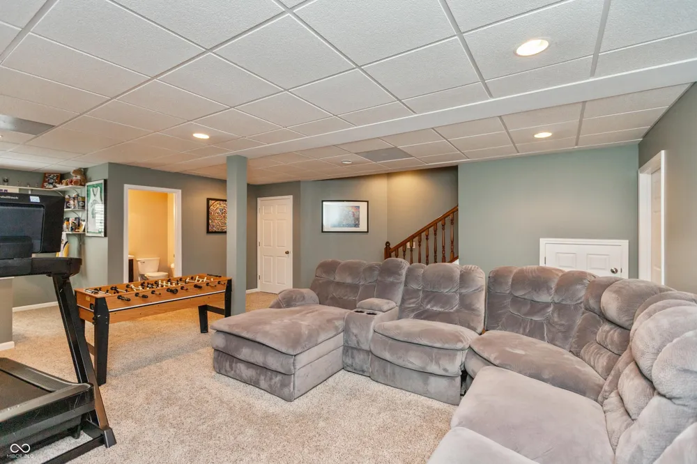 1637 Kilkenny Drive Avon, IN 46123
