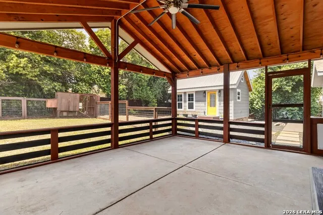 200 Sterling Browning Rd Hollywood Park, TX 78232