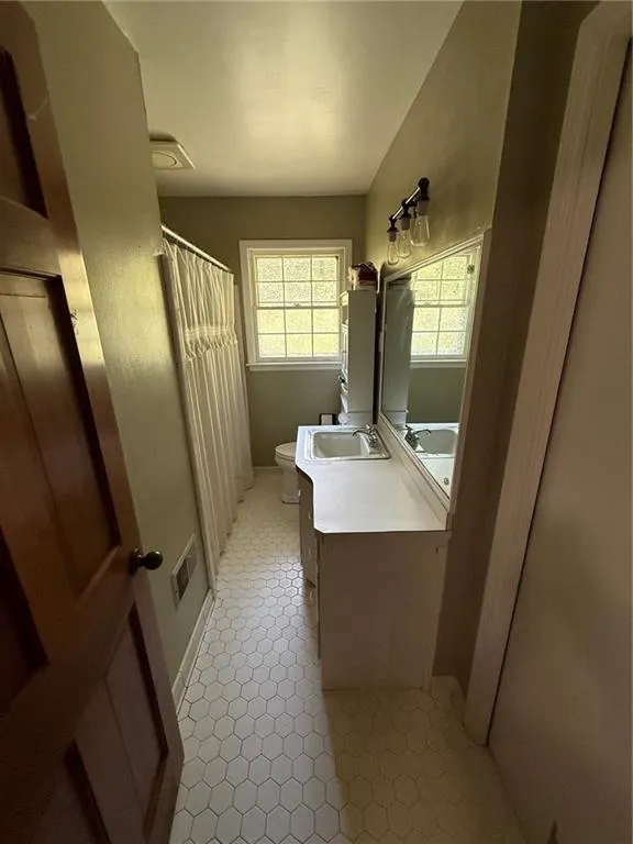 3906 Cardinal Drive Tucker, GA 30084