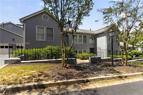 3910 Ashford Lake Court NE #3910
