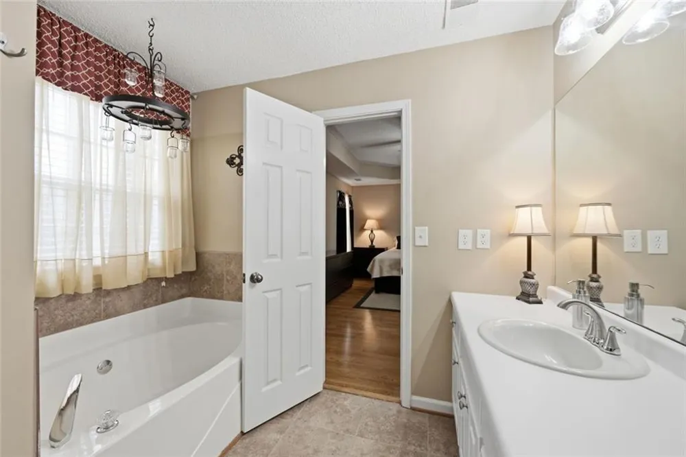 1784 Fort Shawnee Trace Dacula, GA 30019