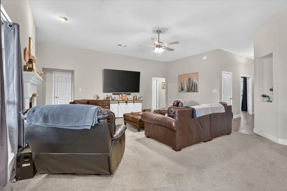 2807 River Ridge Court Granbury, TX 76048