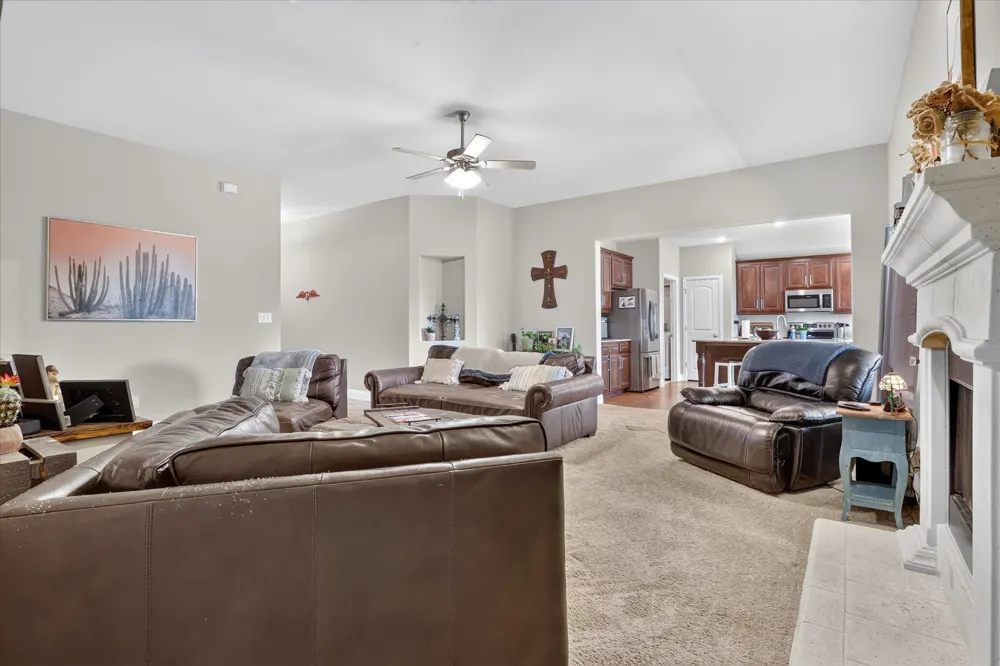 2807 River Ridge Court Granbury, TX 76048