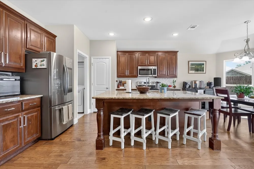 2807 River Ridge Court Granbury, TX 76048