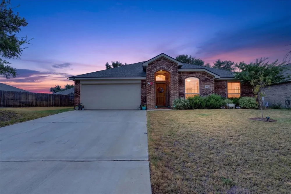 2807 River Ridge Court Granbury, TX 76048