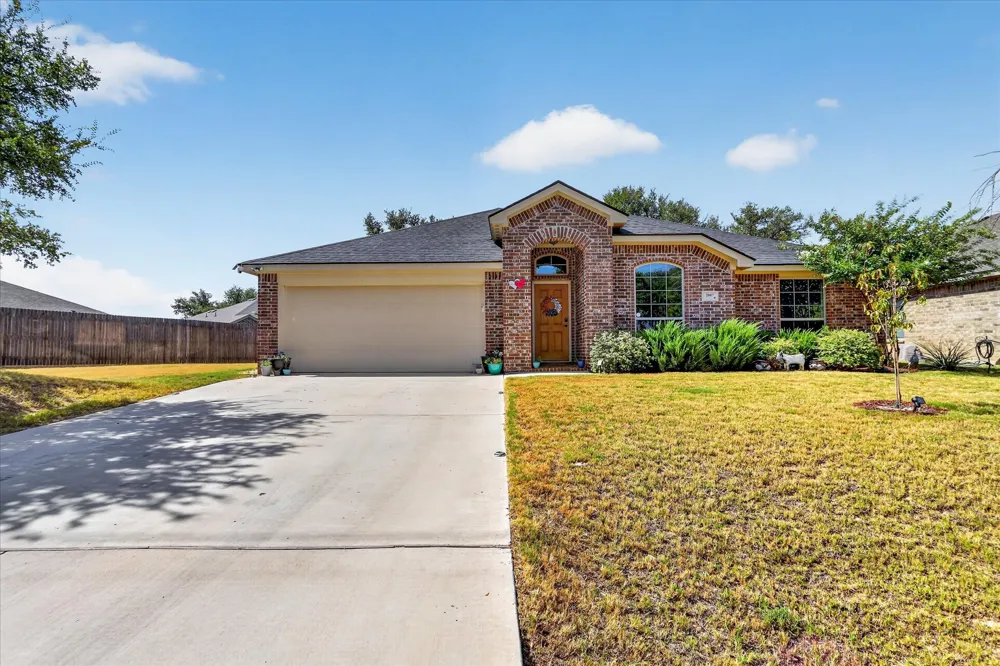2807 River Ridge Court Granbury, TX 76048