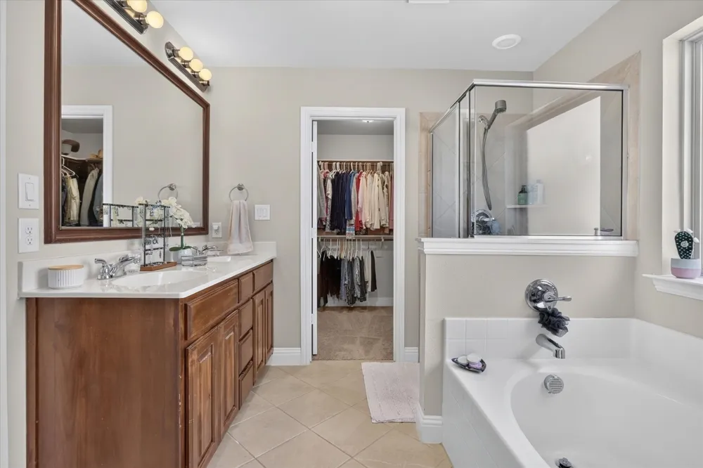 2807 River Ridge Court Granbury, TX 76048