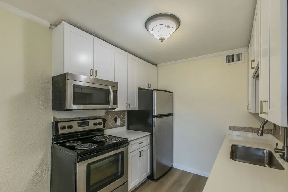 1214 Baylor Avenue #205 Waco, TX 76706