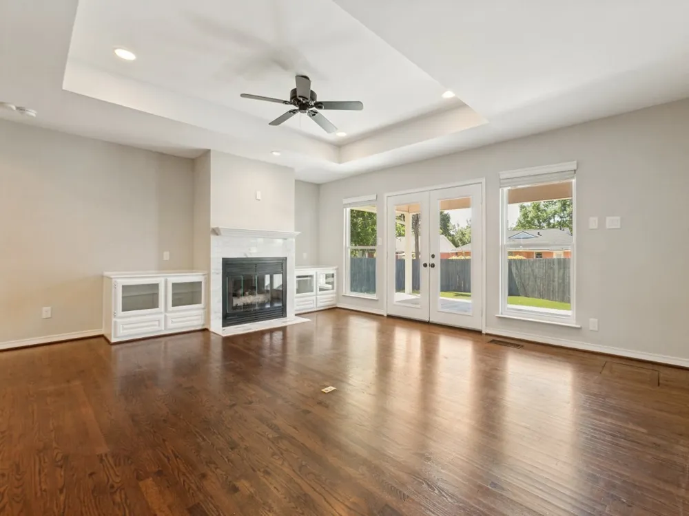 10620 Lorwood Drive Dallas, TX 75238