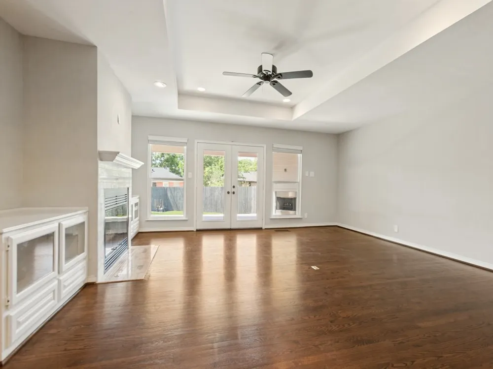 10620 Lorwood Drive Dallas, TX 75238