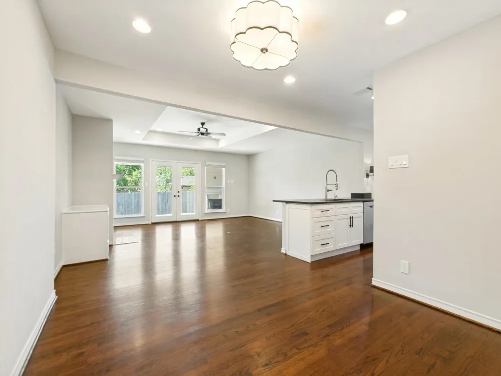 10620 Lorwood Drive Dallas, TX 75238