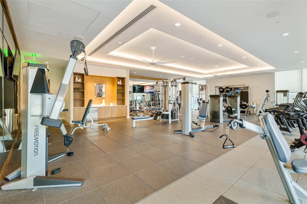 7901 Windrose Avenue #905 Plano, TX 75024