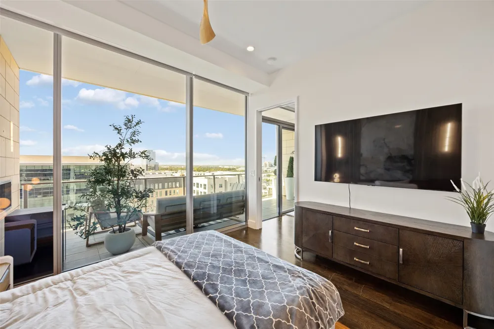 7901 Windrose Avenue #905 Plano, TX 75024