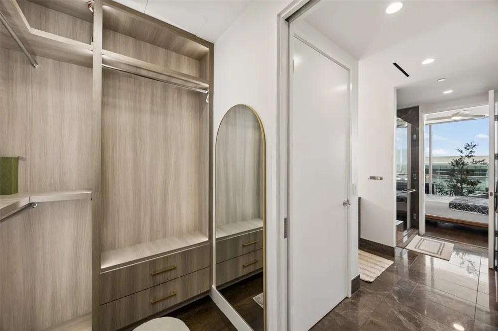 7901 Windrose Avenue #905 Plano, TX 75024