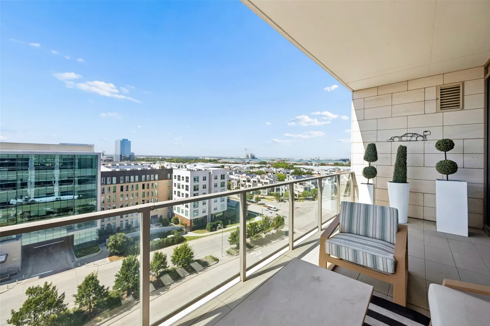 7901 Windrose Avenue #905 Plano, TX 75024