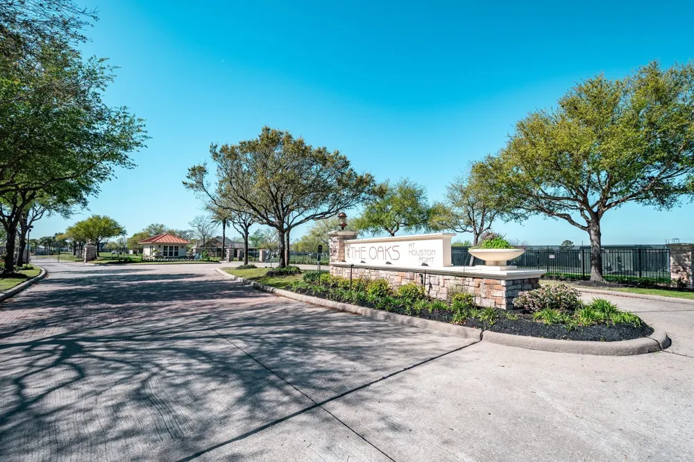 6403 Dow Reef Drive Beach City, TX 77523