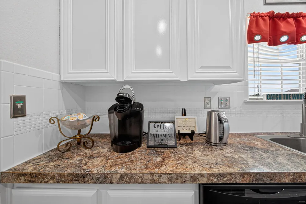 2019 Flamingo Drive Crystal Beach, TX 77650