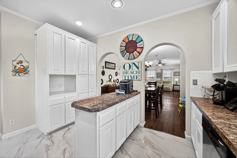 2019 Flamingo Drive Crystal Beach, TX 77650