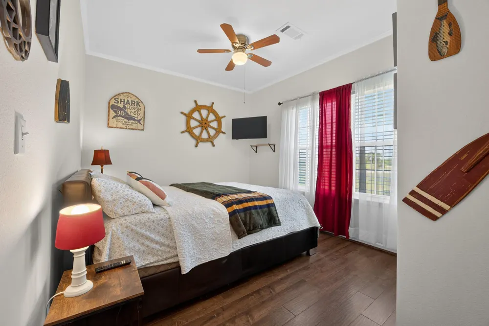 2019 Flamingo Drive Crystal Beach, TX 77650