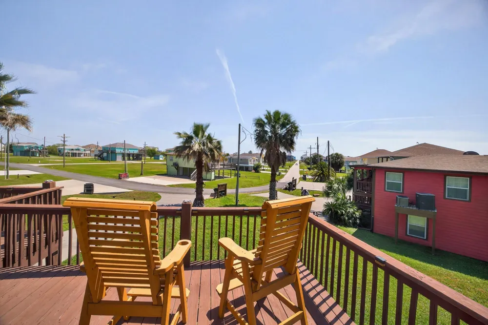 2019 Flamingo Drive Crystal Beach, TX 77650