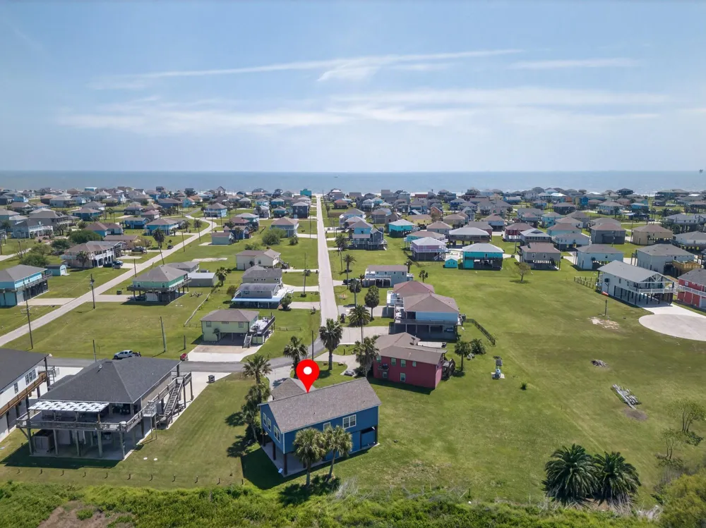 2019 Flamingo Drive Crystal Beach, TX 77650