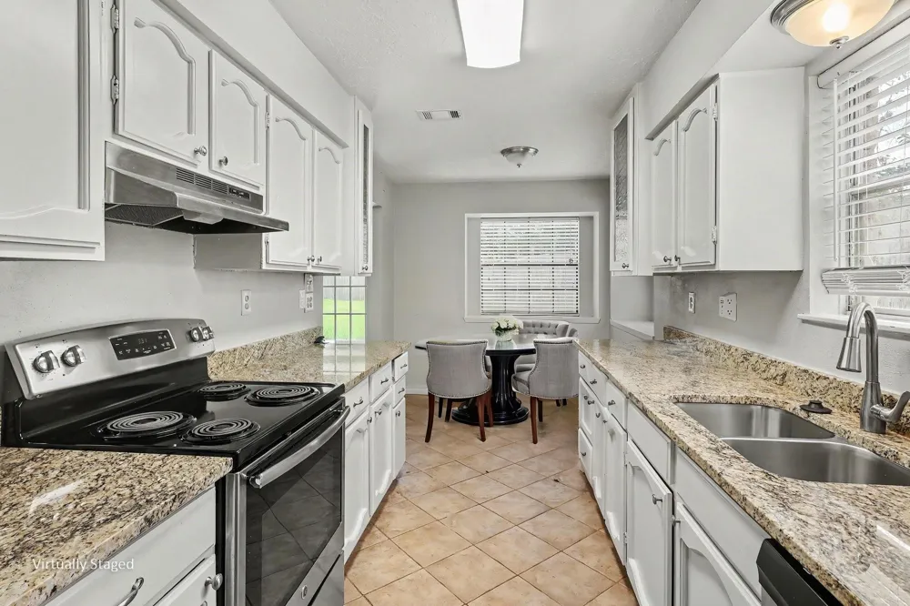 16422 Hibiscus Lane Friendswood, TX 77546