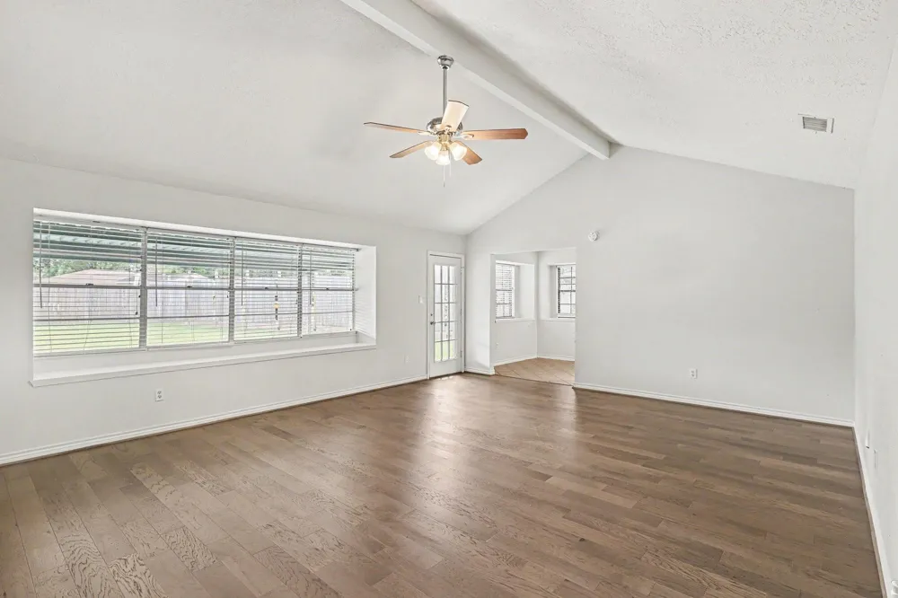 16422 Hibiscus Lane Friendswood, TX 77546