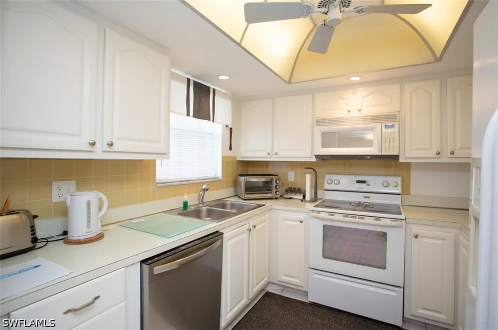Saint Andrews Boulevard #A25 Naples, FL 34113