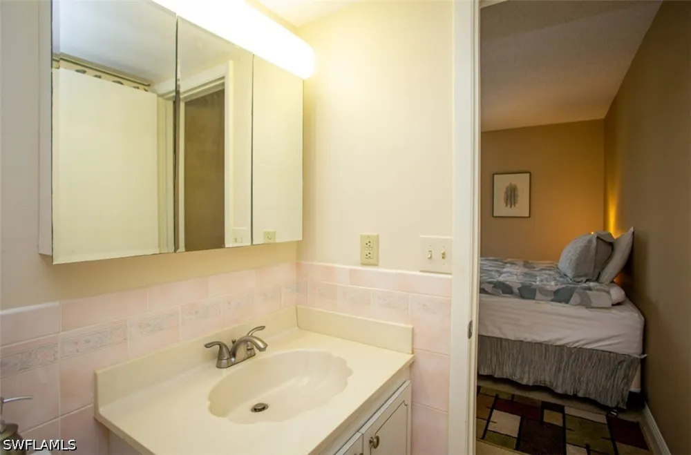 Saint Andrews Boulevard #A25 Naples, FL 34113