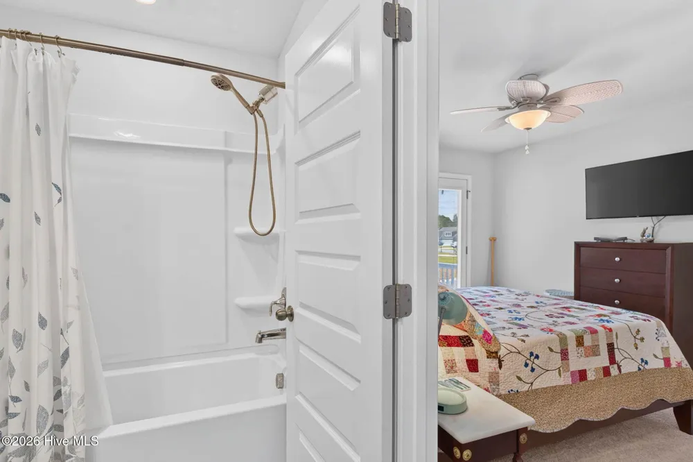 9305 Little Osprey Drive Calabash, NC 28467