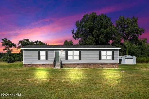 107 E Old Fort Road