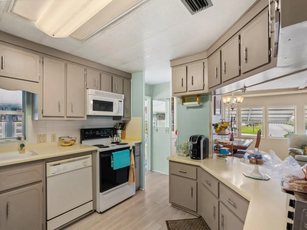 293 NE Moonstone Drive Jensen Beach, FL 34957