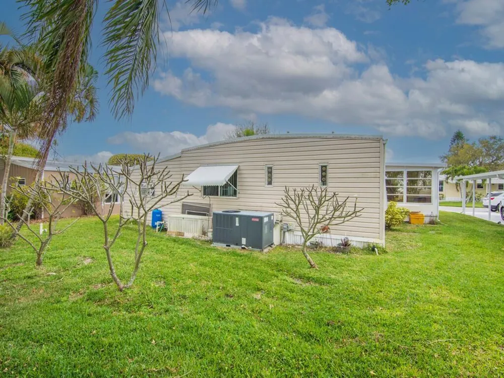 293 NE Moonstone Drive Jensen Beach, FL 34957