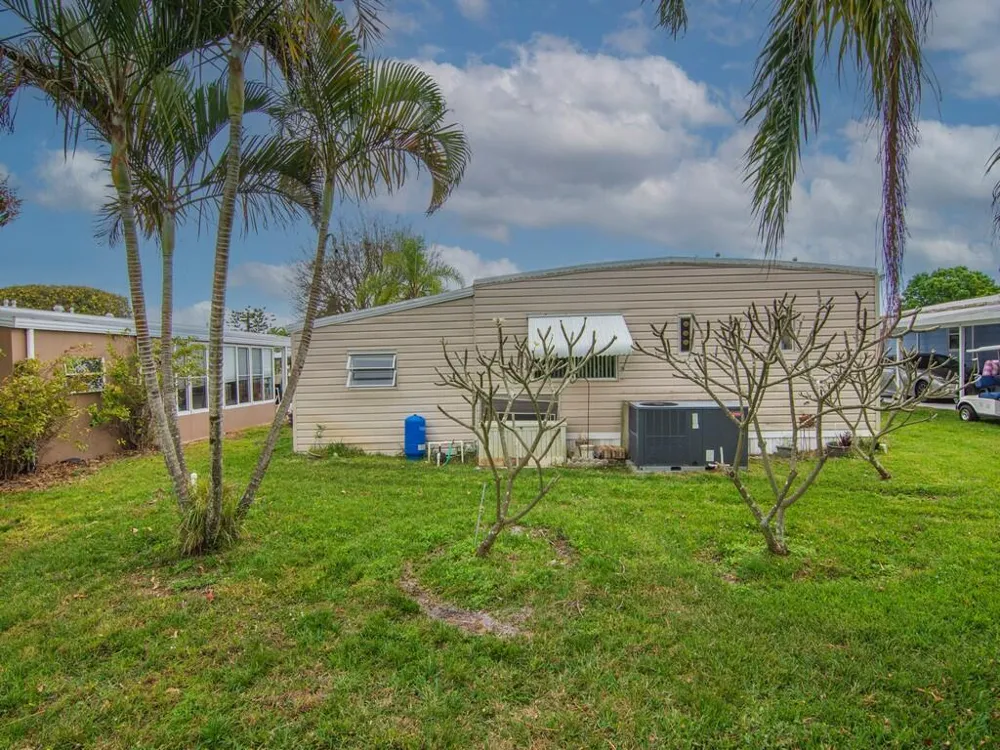 293 NE Moonstone Drive Jensen Beach, FL 34957