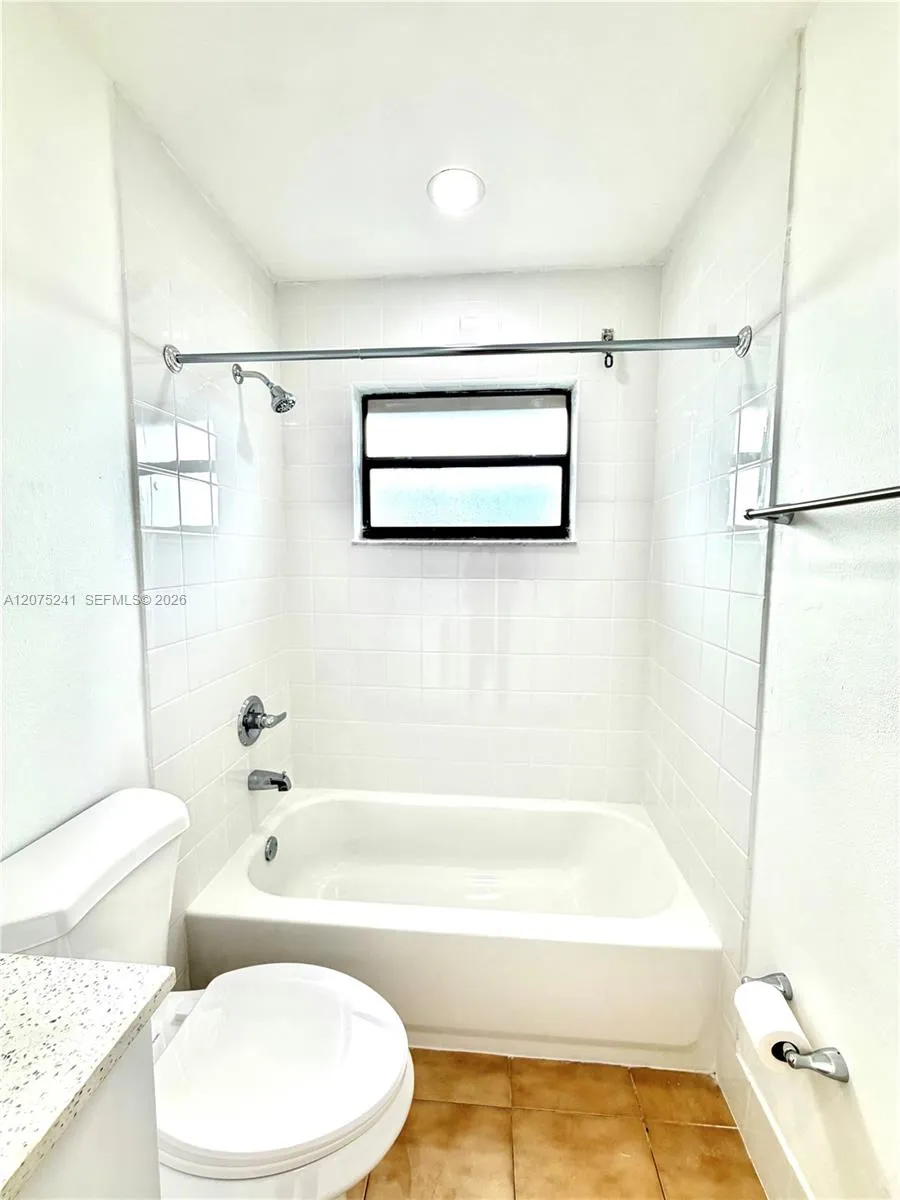 61 W 23rd St #205 Hialeah, FL 33010
