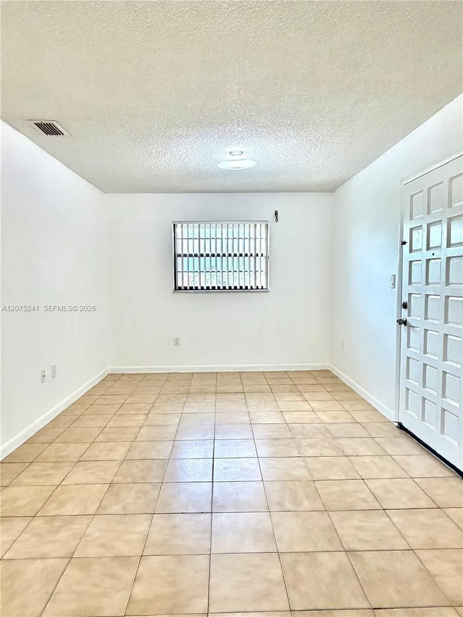 61 W 23rd St #205 Hialeah, FL 33010