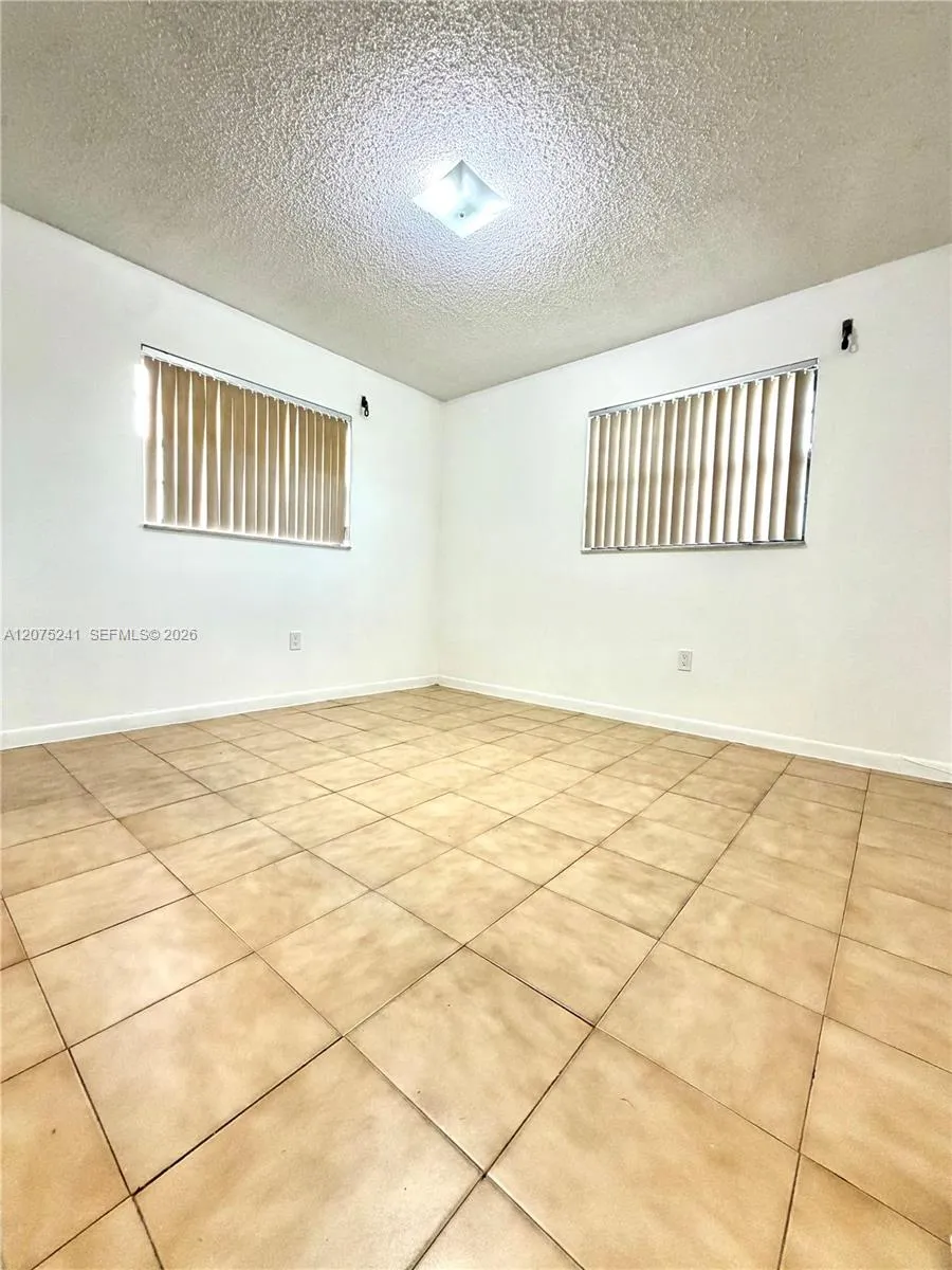 61 W 23rd St #205 Hialeah, FL 33010