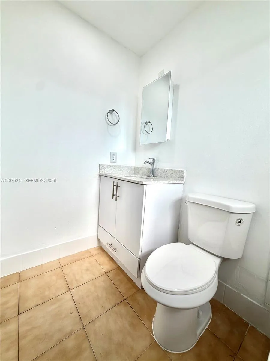 61 W 23rd St #205 Hialeah, FL 33010