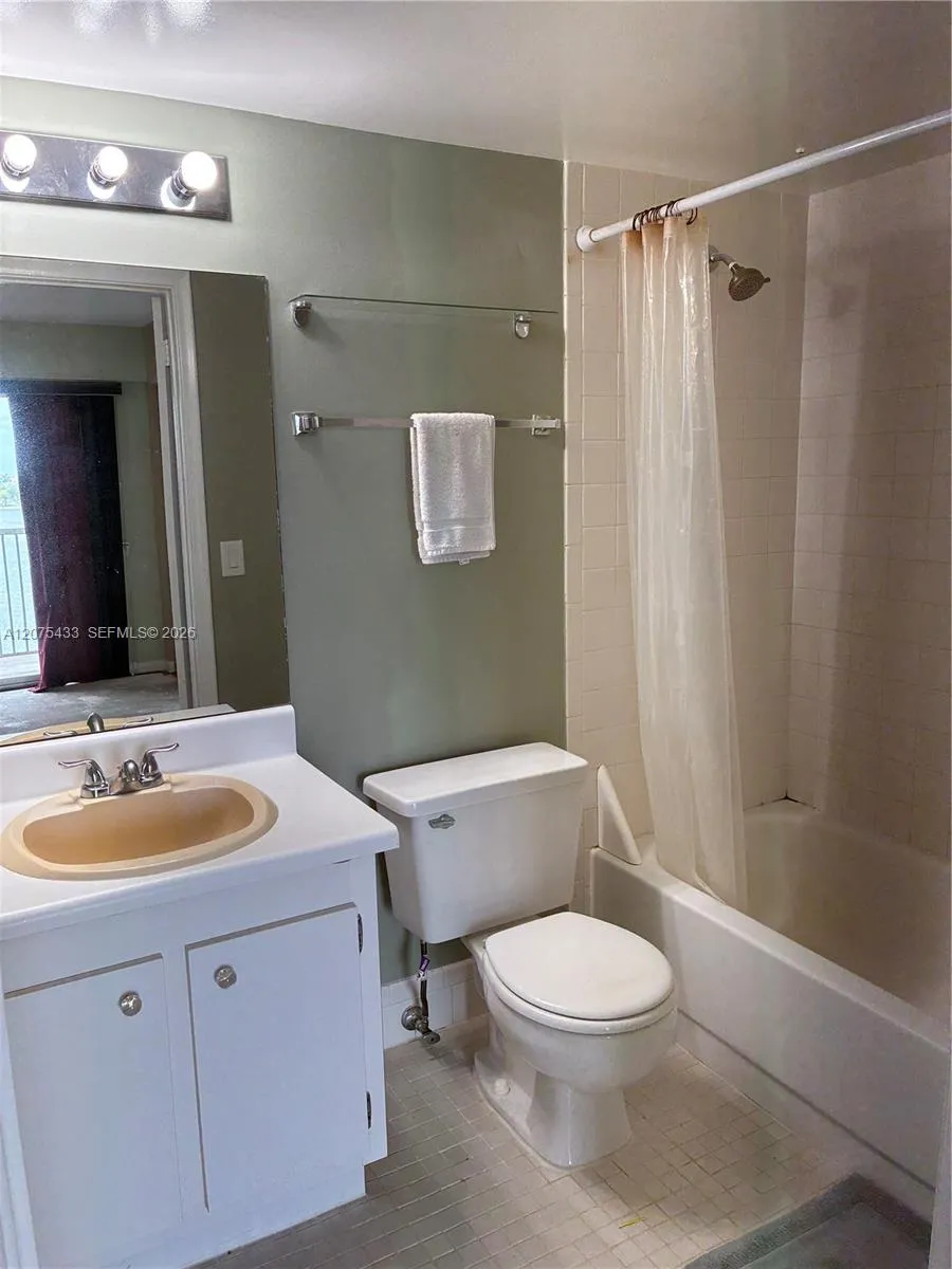 Address Not Shown Pembroke Pines, FL 33027