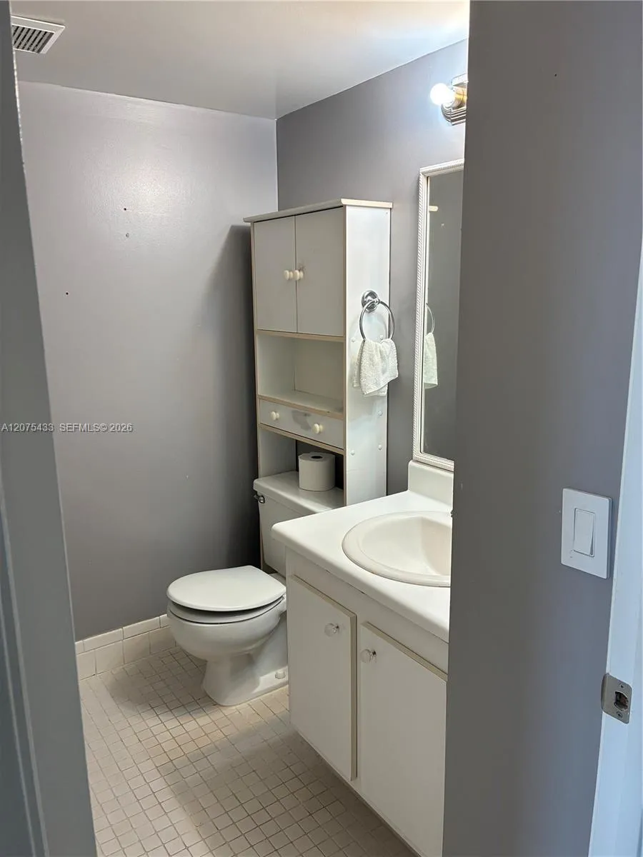 Address Not Shown Pembroke Pines, FL 33027