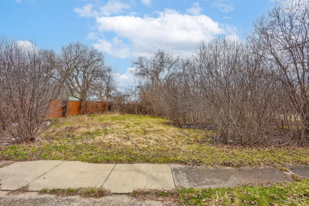 3116 Grant Street Saginaw City, MI 48601