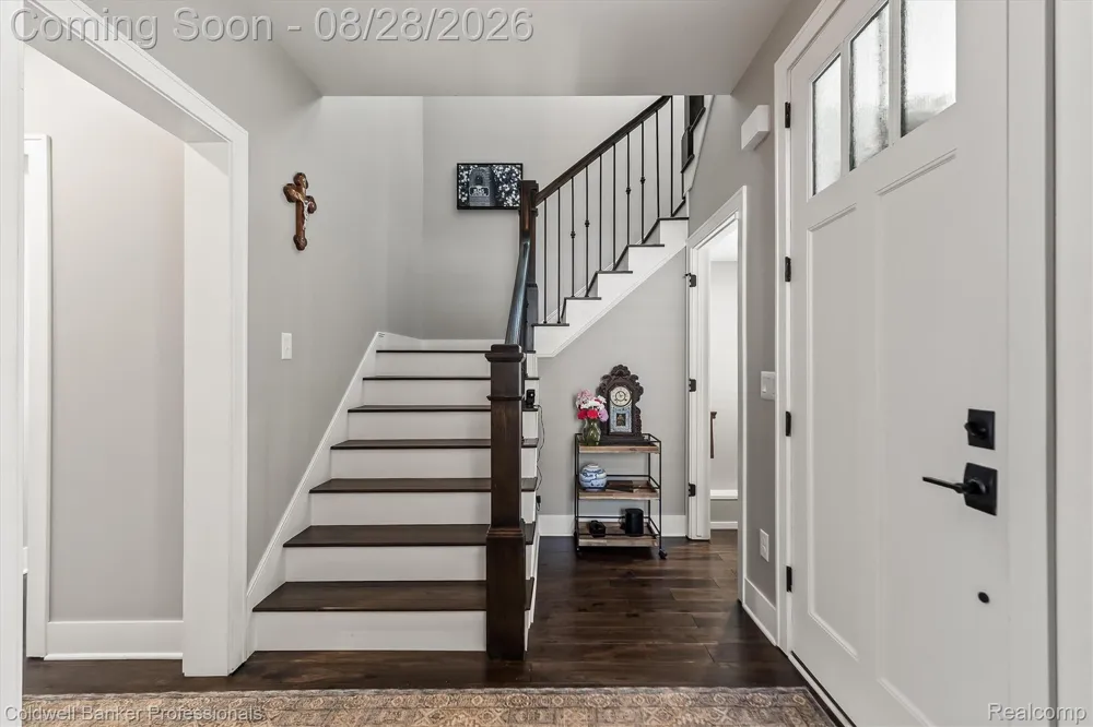 663 Herald Street Plymouth City, MI 48170