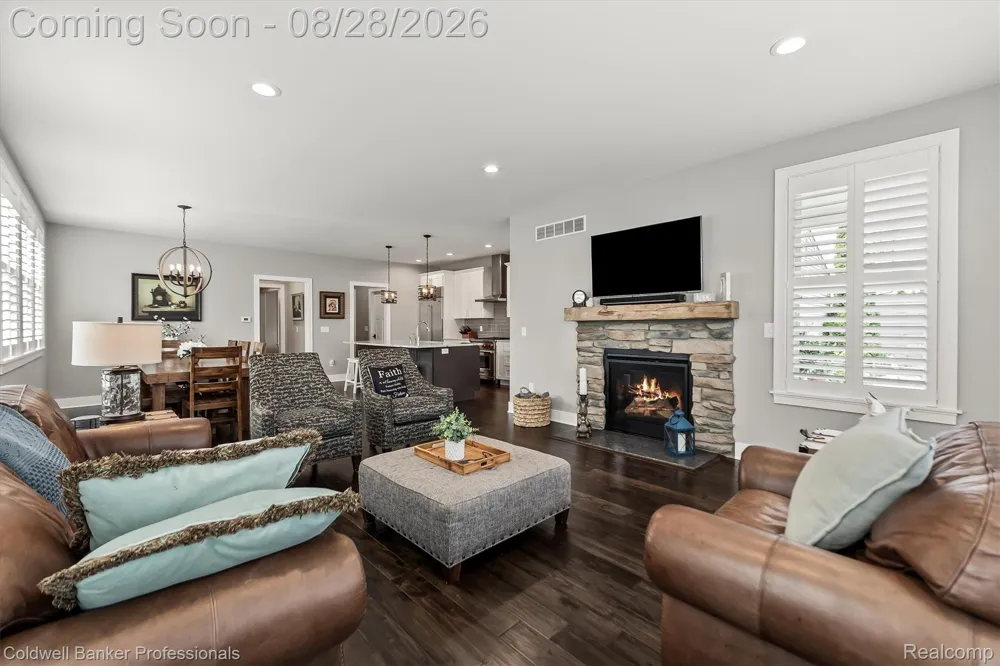 663 Herald Street Plymouth City, MI 48170