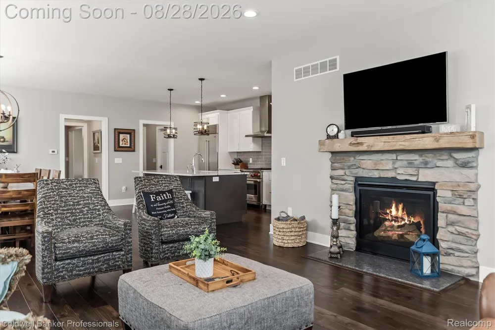 663 Herald Street Plymouth City, MI 48170