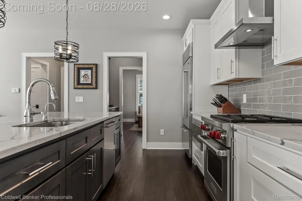 663 Herald Street Plymouth City, MI 48170