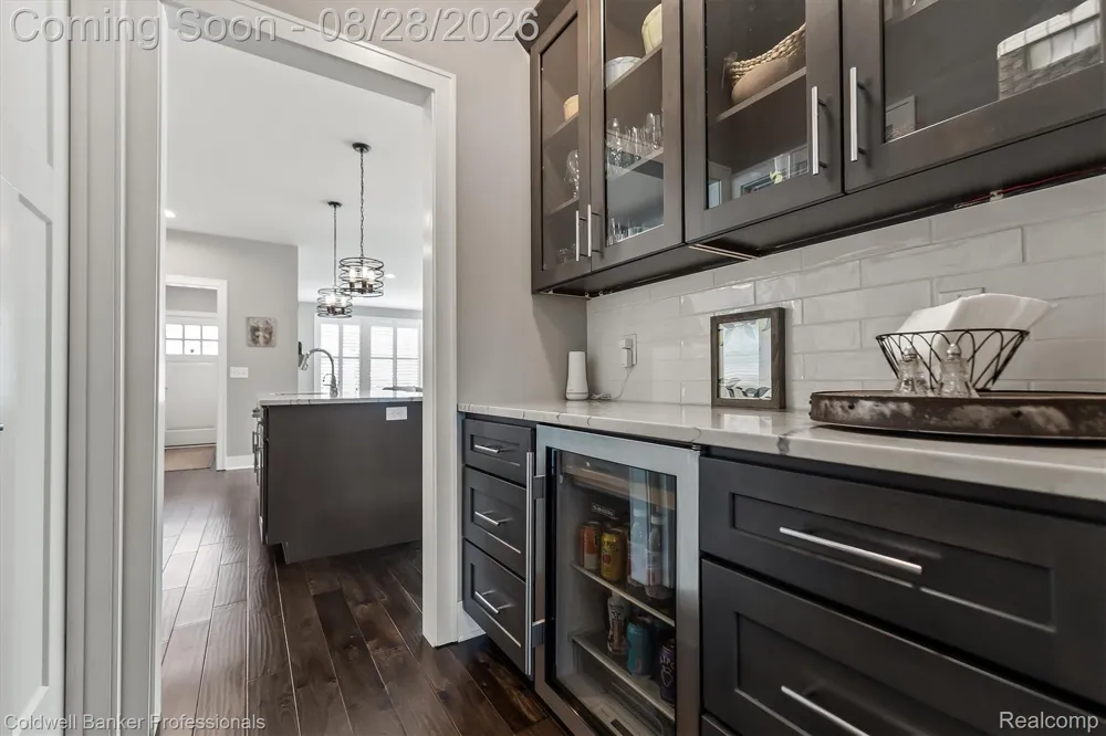 663 Herald Street Plymouth City, MI 48170