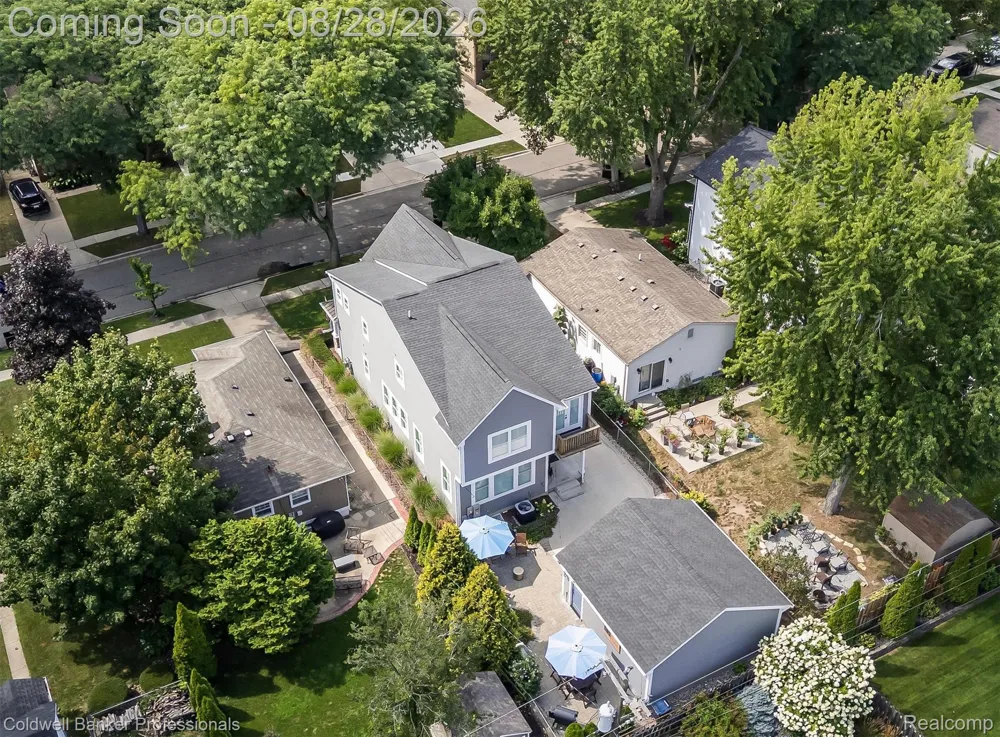 663 Herald Street Plymouth City, MI 48170